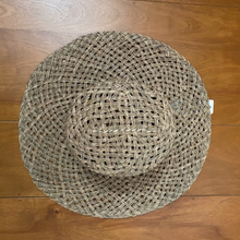 Load image into Gallery viewer, Summer Vibes Straw Hat
